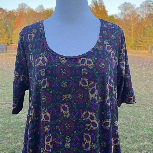 Lularoe Perfect T size Small - Picture 2 of 6